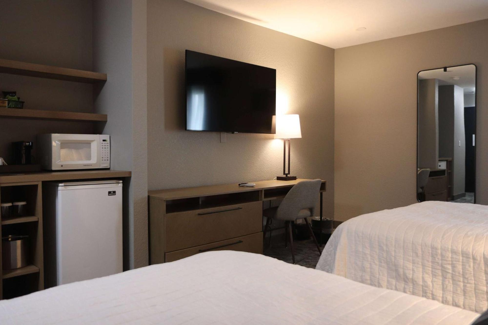 Eastland Suites Hotel & Conference Center Bloomington Eksteriør billede