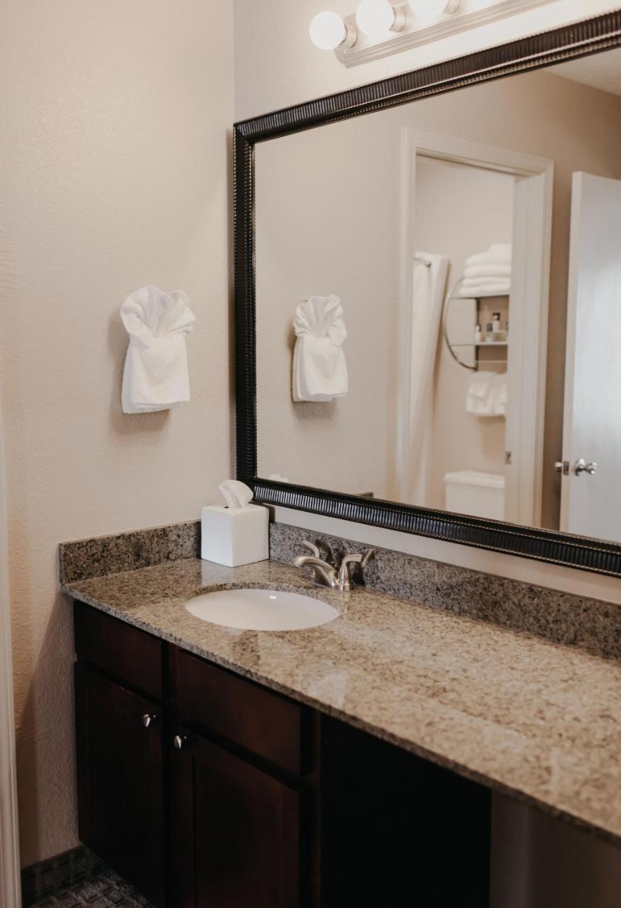 Eastland Suites Hotel & Conference Center Bloomington Eksteriør billede