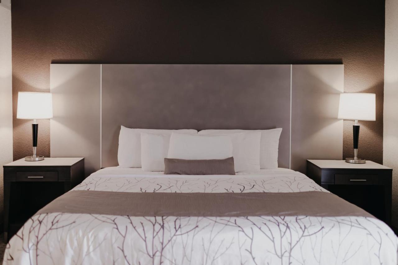 Eastland Suites Hotel & Conference Center Bloomington Eksteriør billede